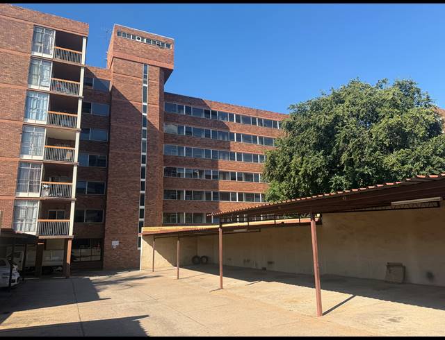 3 BEDROOM APARTMENT FOR SALE IN SUNNYSIDE